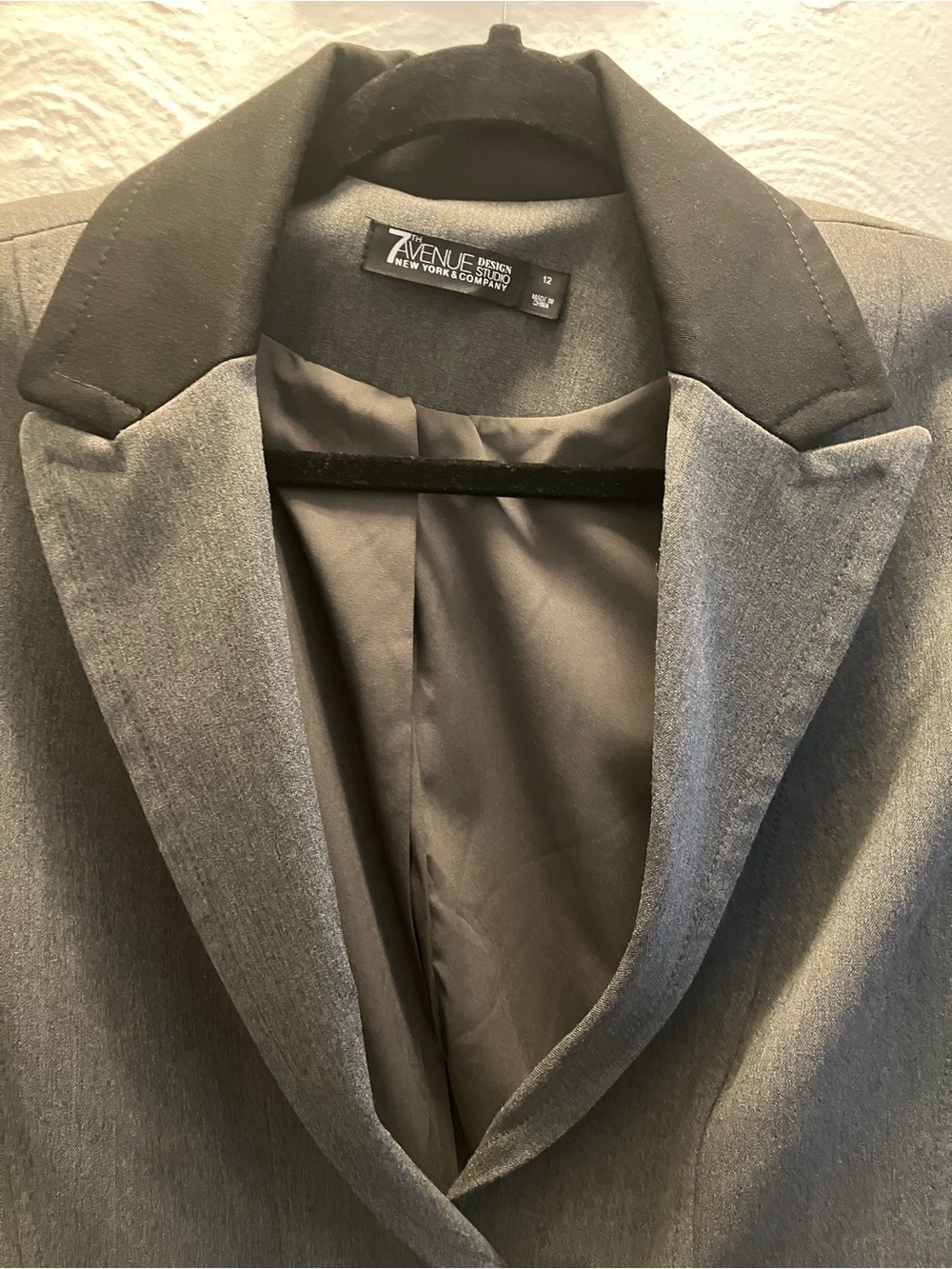 New York & Company Gray and Black Two-Piece Blazer and Pants Suit - Picture 5 of 9